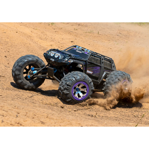 1:10 Traxxas Summit, Brushed, 4WD, 2.4Ghz TQi Bluetooth Module