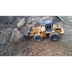 1:18 Фронтальный погрузчик HuiNa 1520, 6 каналов