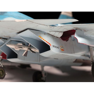 1:72 Сборная модель ZVEZDA Российский палубный истребитель Су-33, подарочный набор