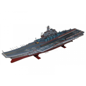 1:720 Сборная модель ZVEZDA Российский тяжелый авианесущий крейсер "Адмирал флота Советского Союза Кузнецов», подарочный набор